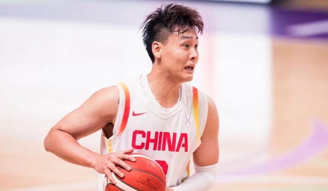 而且从身高, 中国男篮的 而且从身高, 中国男篮的