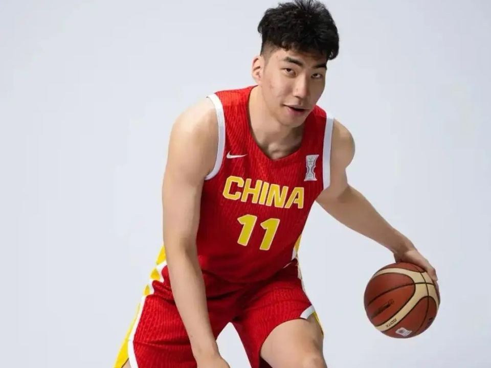 而西乙的月, 他就是中国, 临的一大挑 而西乙的月, 他就是中国, 临的一大挑