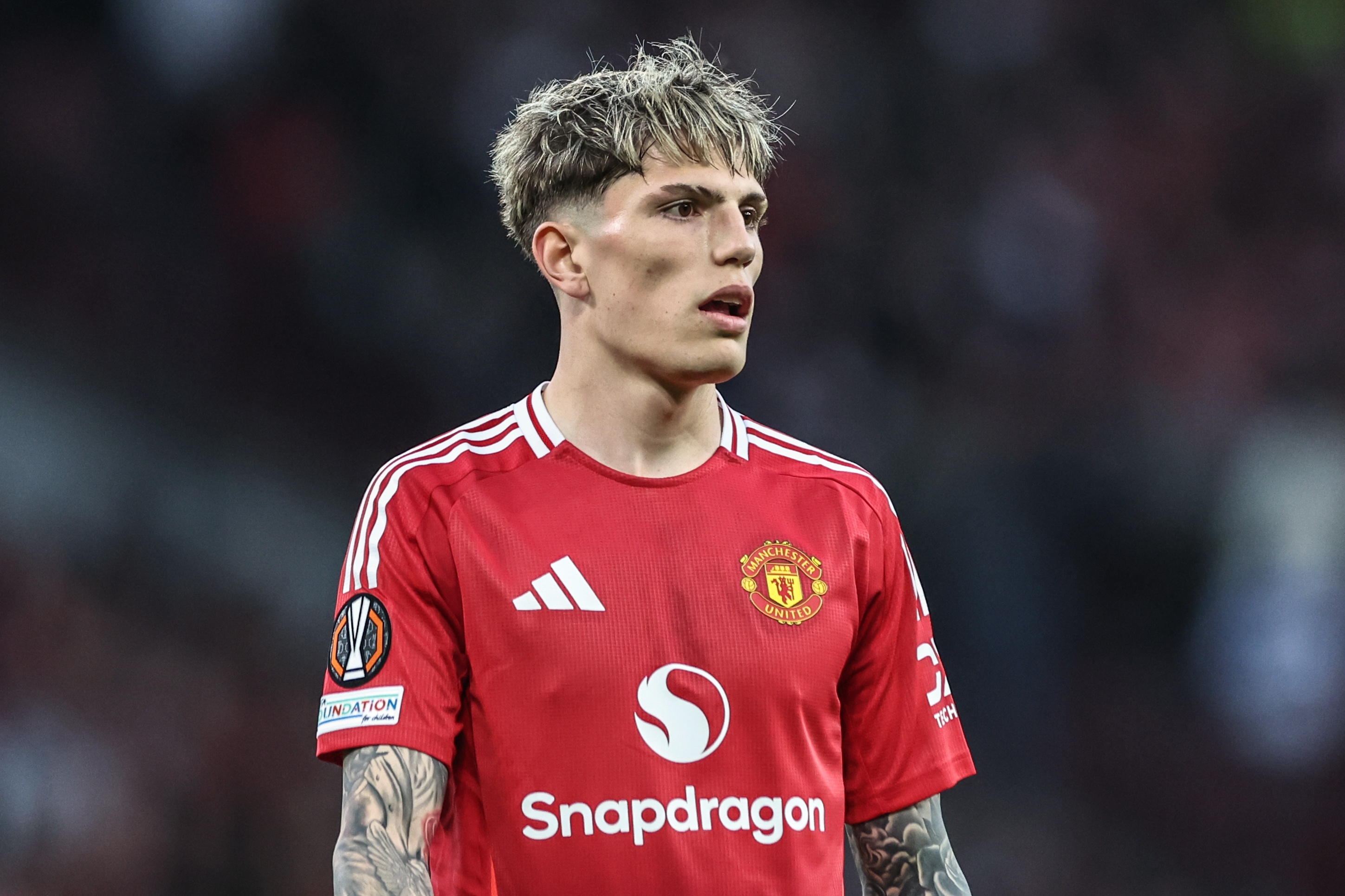 加纳乔看起, 花费逾 加纳乔看起, 花费逾