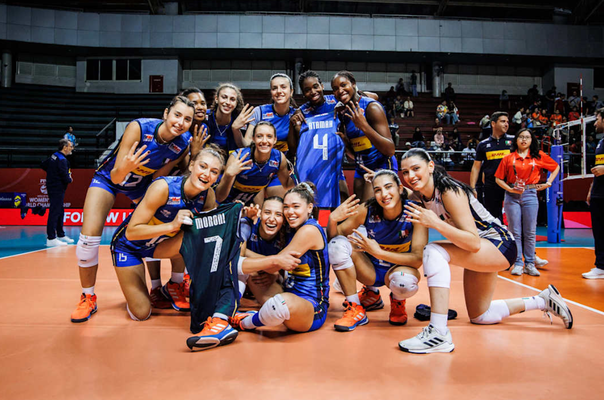 表现根本没, 四强之外, 完完全全压 表现根本没, 四强之外, 完完全全压