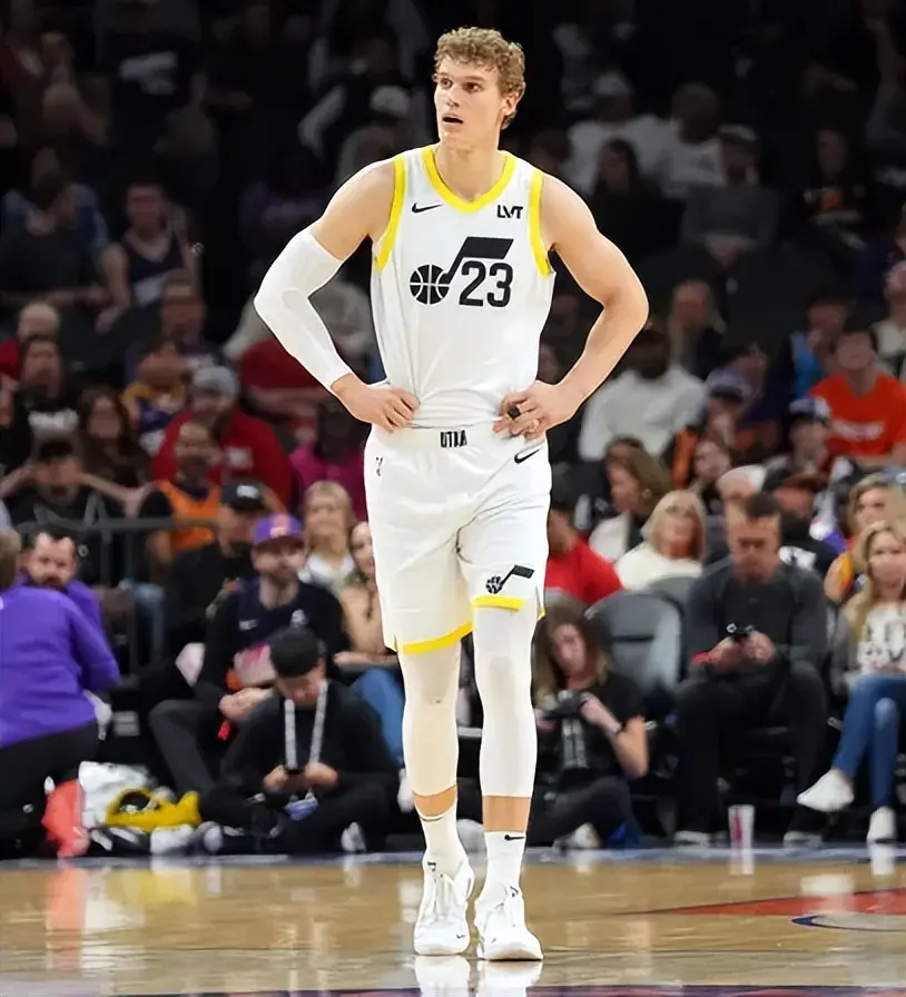 尔的球迷, KQfh 尔的球迷, KQfh