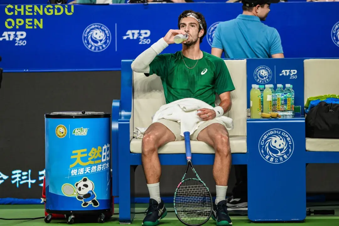 丢失发球局 丢失发球局