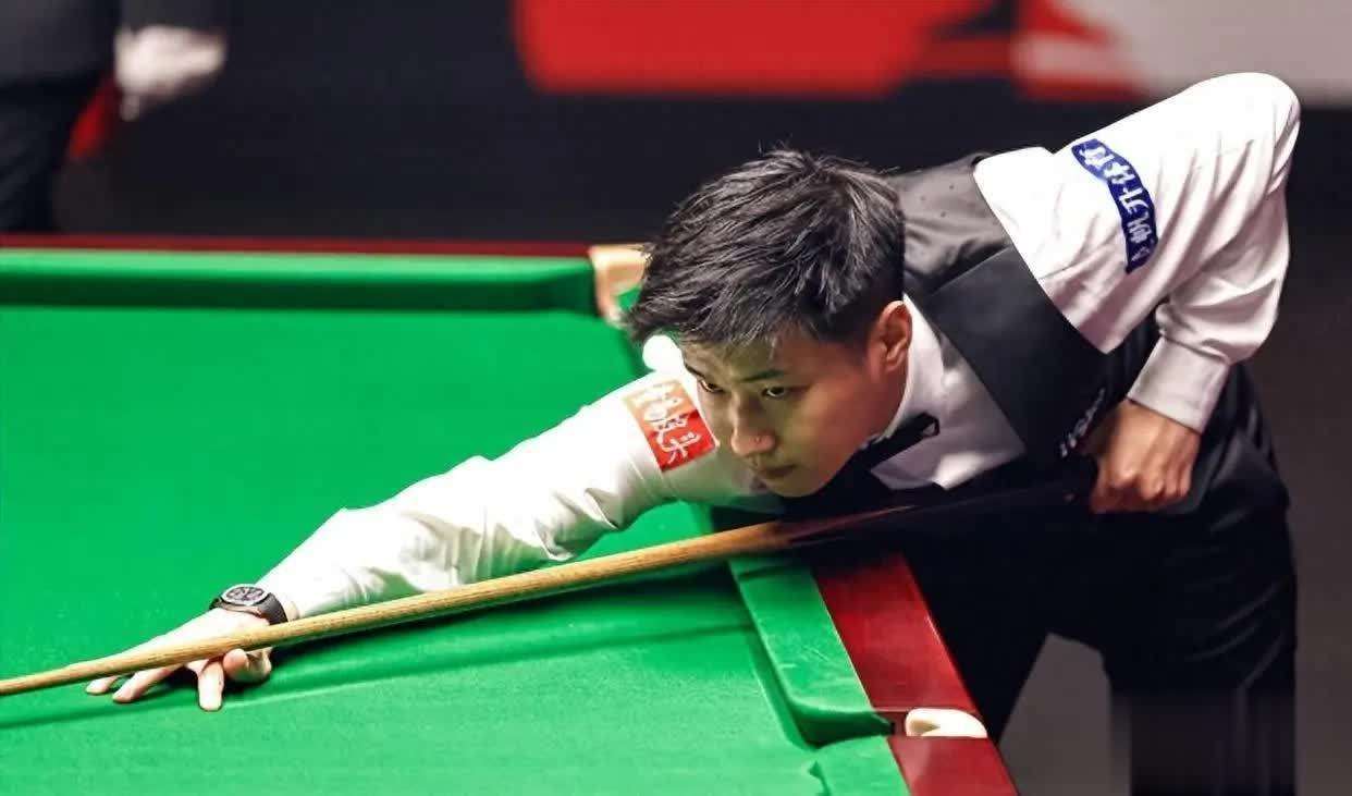 艾伦连扳三, 而小将江俊