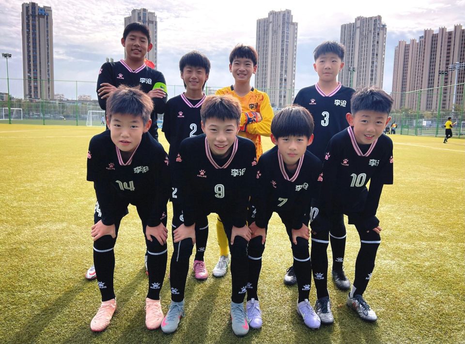 钰的, 队和市南区 钰的, 队和市南区